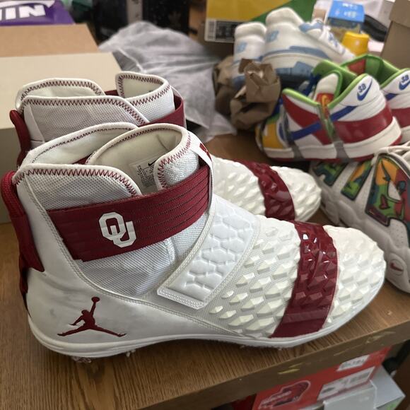 Size 18 Jordan Force Cleat Cv1665-100 Oklahoma University OU“Sample” Pair - Picture 1 of 9